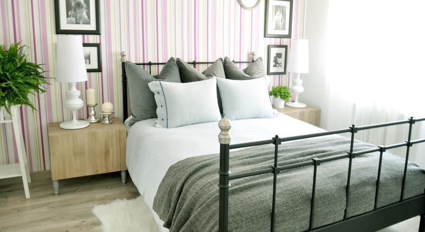Chic & Cheap Apartment Barcelona