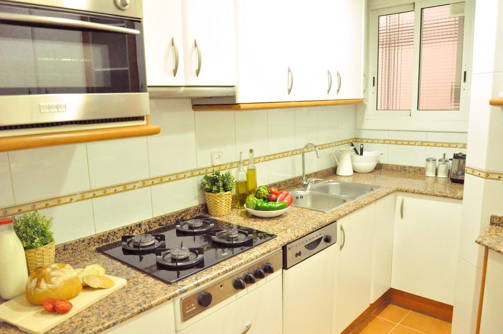 Chic & Cheap Apartment Barcelona